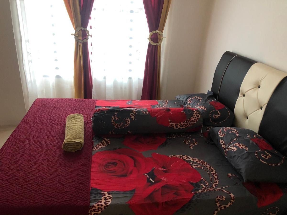 Hasnifana Homestay Seri Iskandar Bagian luar foto